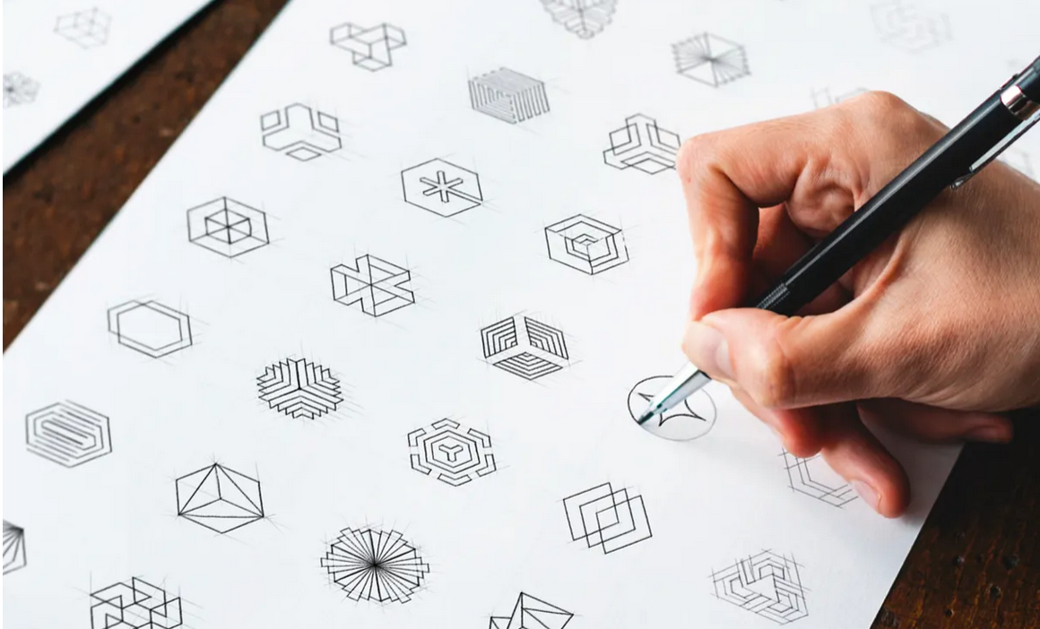 اسکچ و پیاده سازی طرح اولیه لوگو با اتود